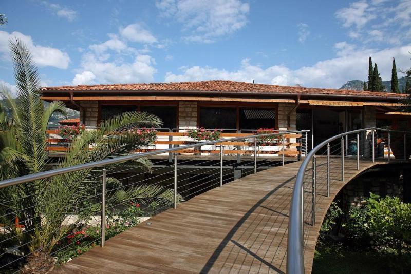 Hotel Sailing Center Malcesine Exterior photo